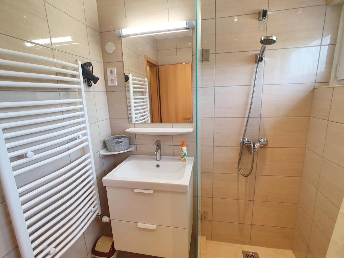 Krisztian Apartmanhaz Vonyarcvashegy Luaran gambar