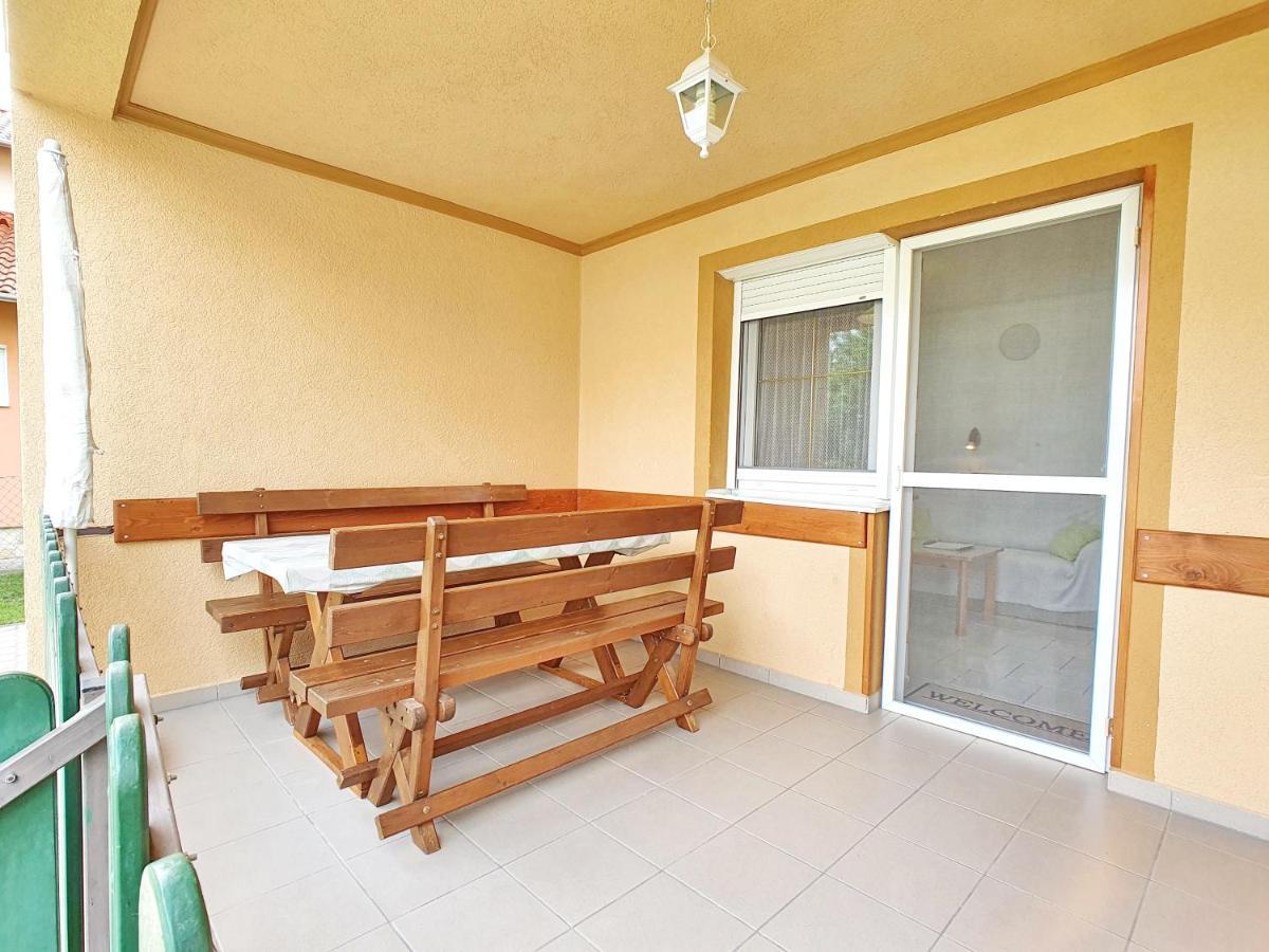 Krisztian Apartmanhaz Vonyarcvashegy Luaran gambar