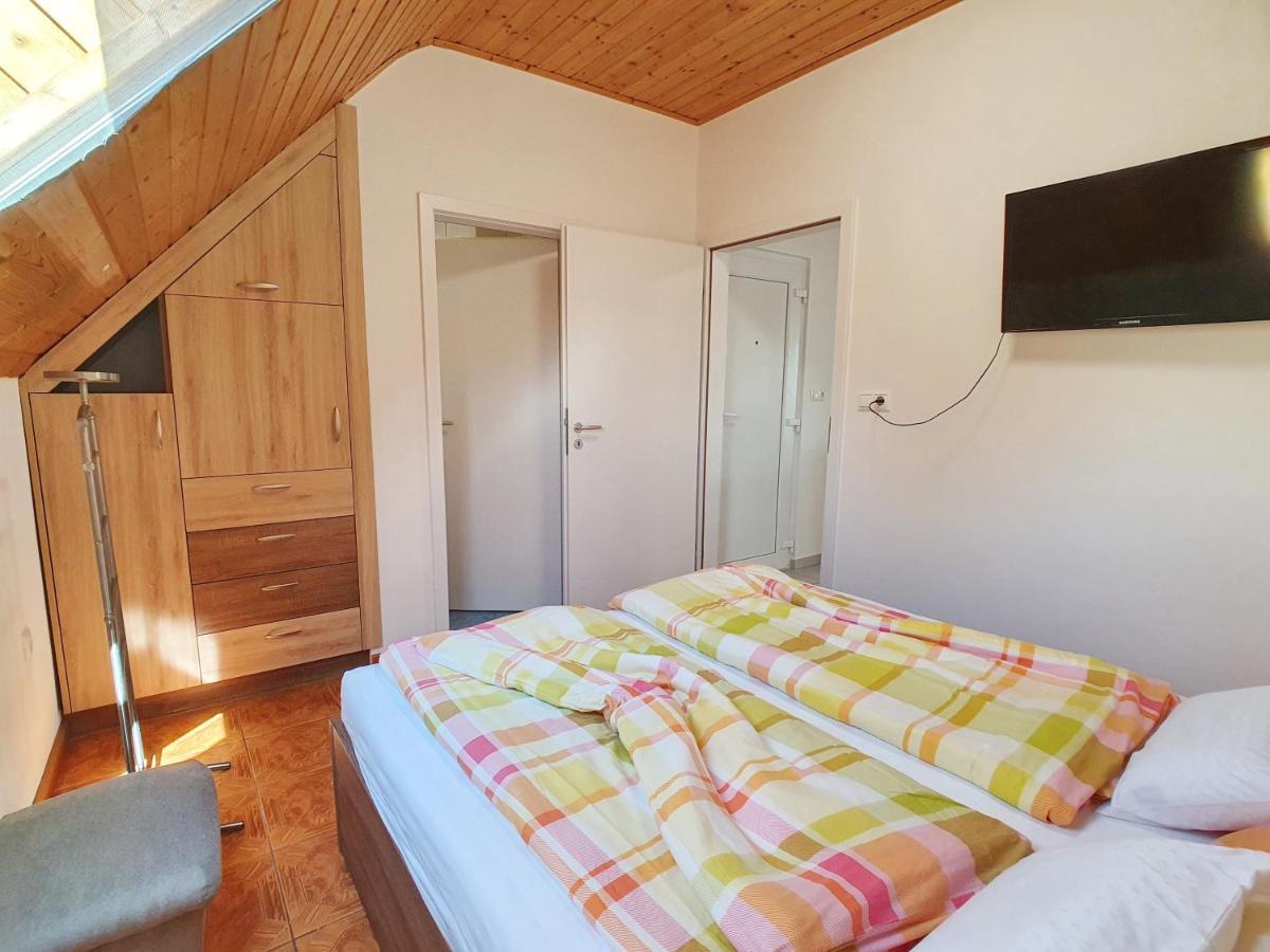 Krisztian Apartmanhaz Vonyarcvashegy Luaran gambar