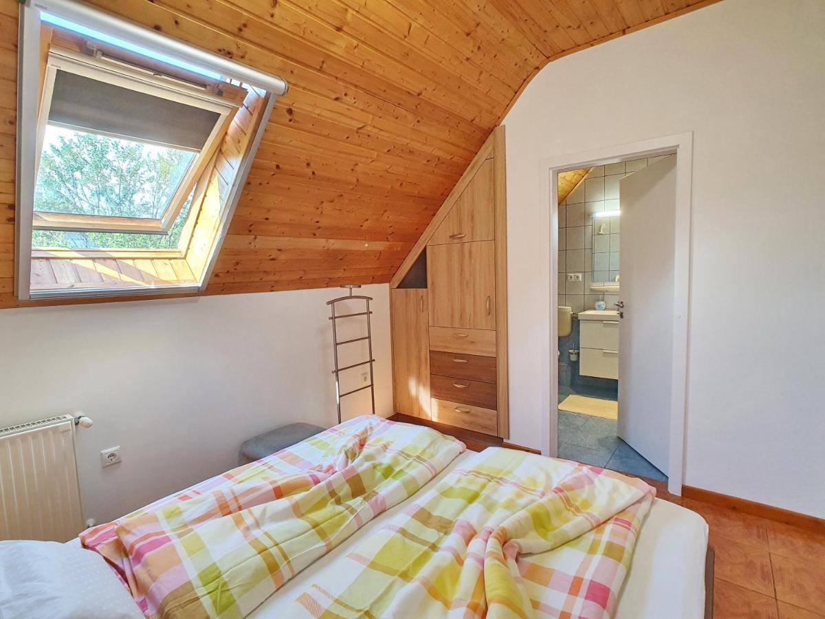 Krisztian Apartmanhaz Vonyarcvashegy Luaran gambar