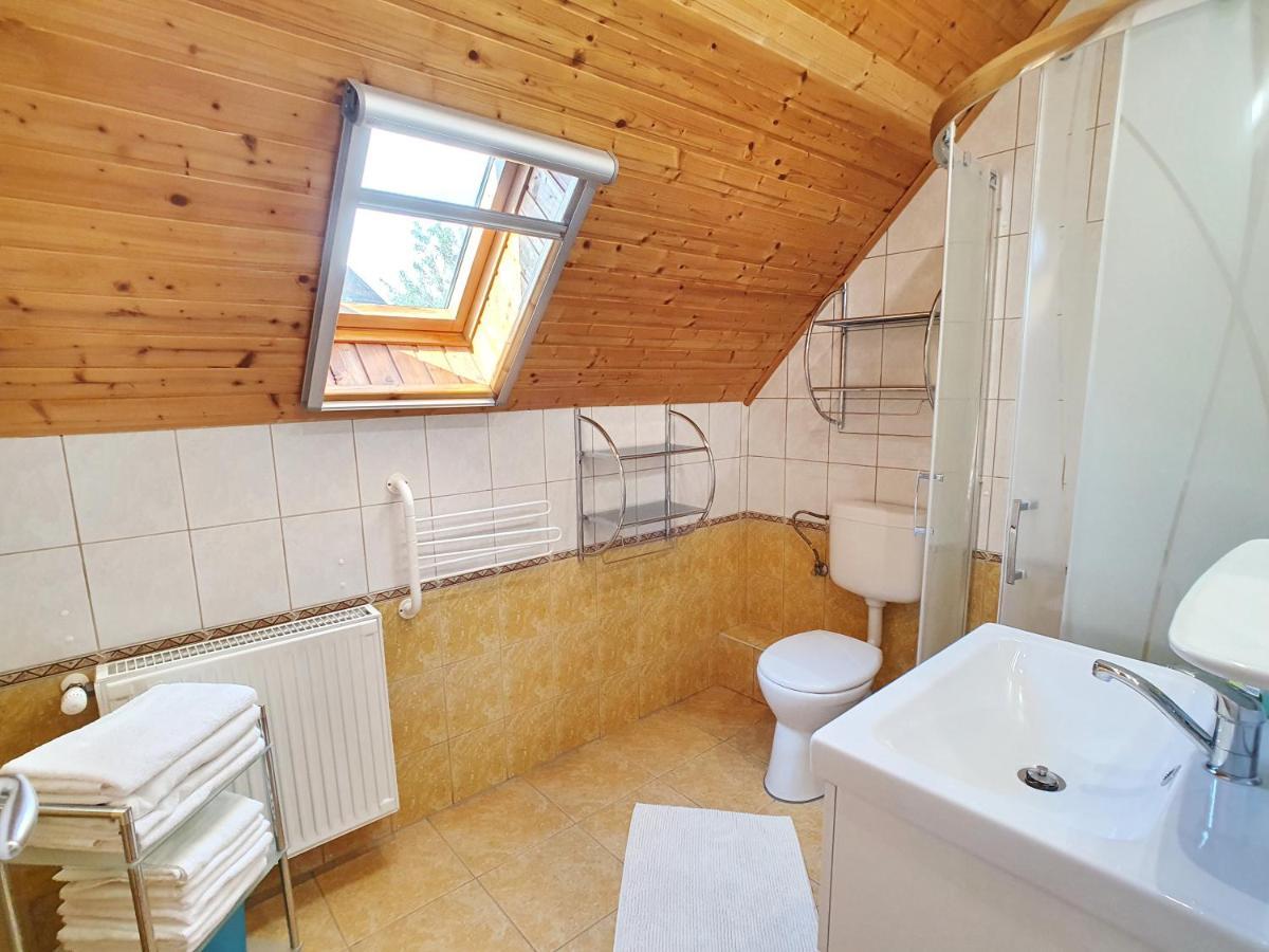 Krisztian Apartmanhaz Vonyarcvashegy Luaran gambar