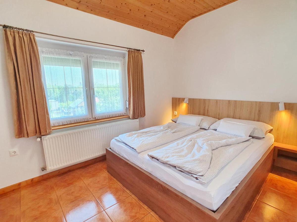 Krisztian Apartmanhaz Vonyarcvashegy Luaran gambar