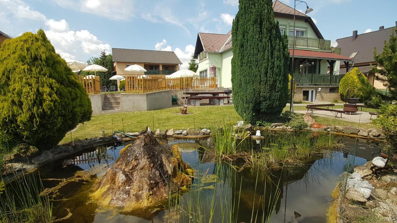 Krisztian Apartmanhaz Vonyarcvashegy Luaran gambar